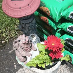 Bunny planter - Top lights up!