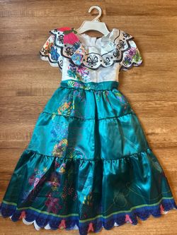 Costume