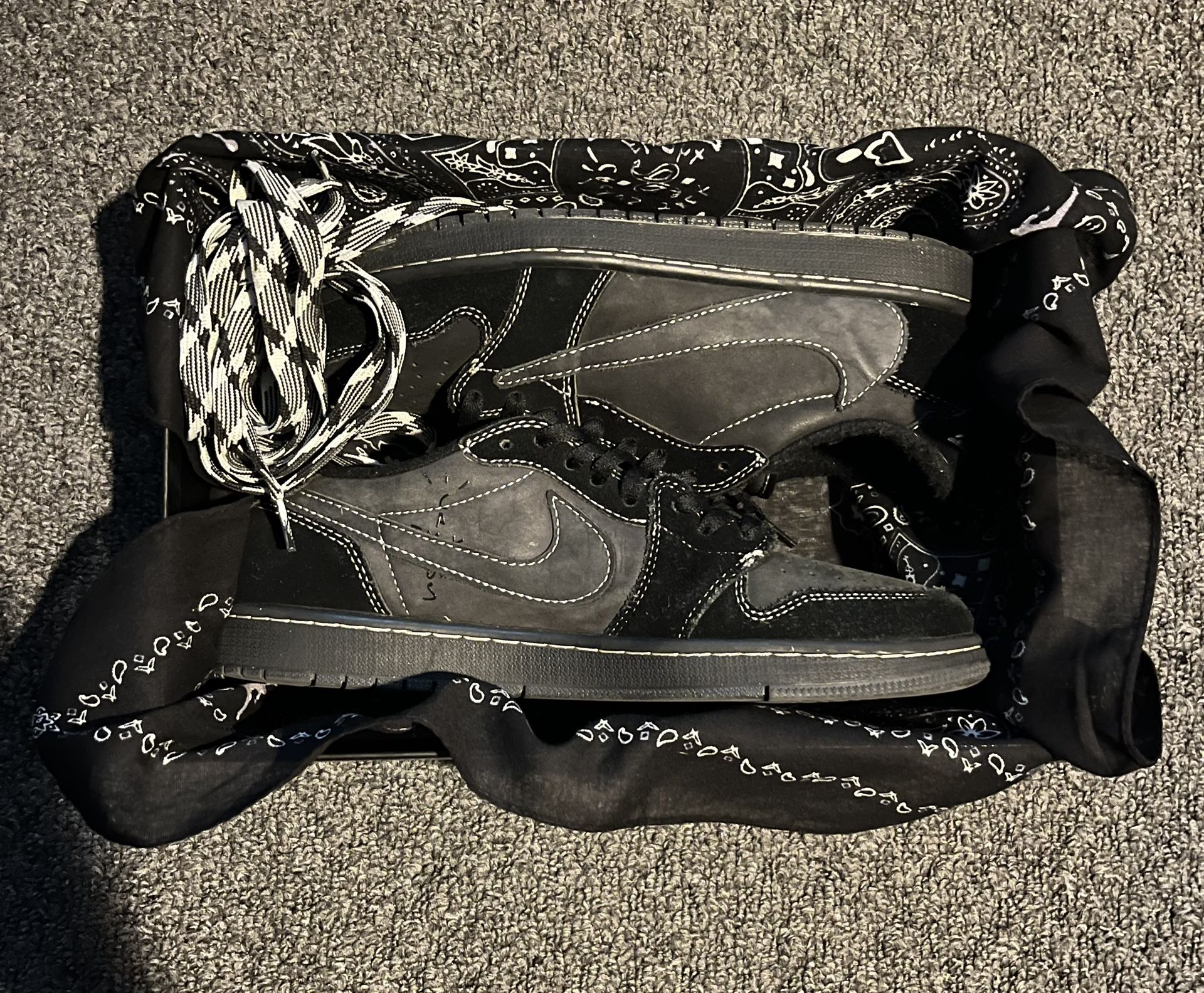 Travis Scott Phantom Jordan 1 Low