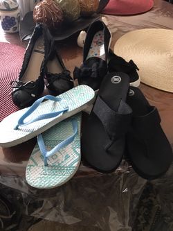 Girls shoe 👞 Sandler all (size 1) $15.