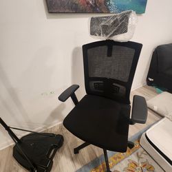 Black Office Chair With Head Rest Lumber Spoort 