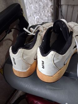 Shoes size 12