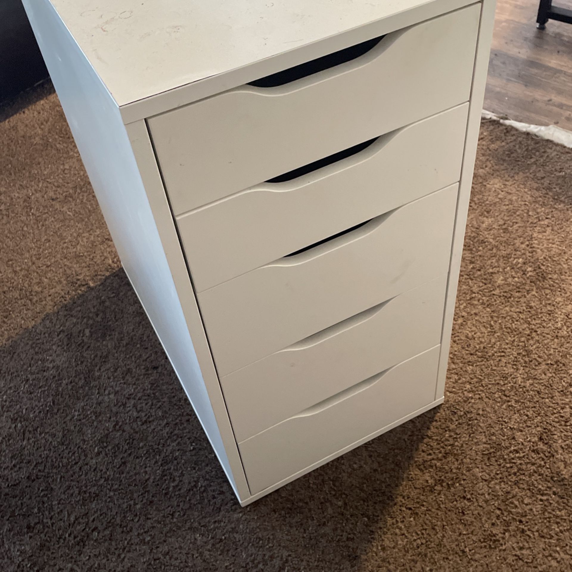 White File Cabinet Type Dresser 