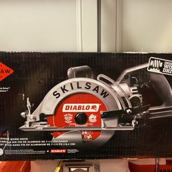 15 Amp Corded Electric 7-1/4 in. Aluminum Worm Drive Circular Saw with 24-Tooth Carbide Tipped Diablo Blade