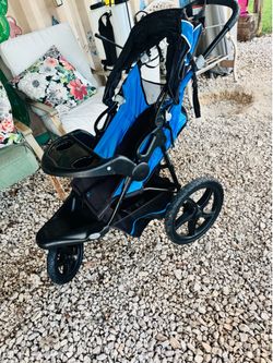 Jogging stroller