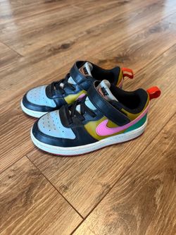 Kid Nike Shoes Size 10C