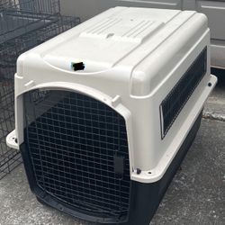 Dog Crate / Animal Kennel 