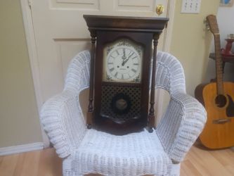 SETH THOMAS VINTAGE WALL CLOCK. Not Working