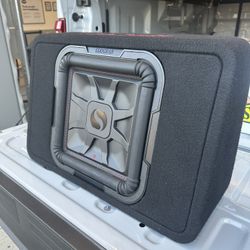 Kicker Subwoofer/Amplifier