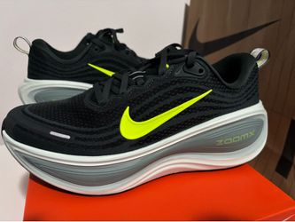 New Nike Vomero Plus Size 8 - Hablo Español