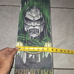 Murdo Skateboard Size 7.75 35$ Obo
