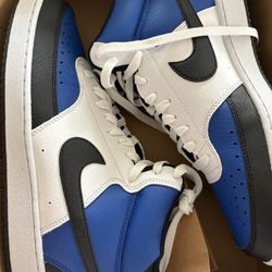 NIKE COURT VISION MID