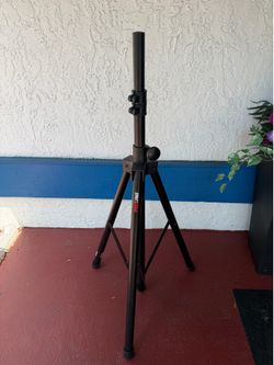 Proline speaker stand
