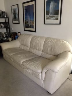 Leather couch, love seat and ottoman. 90x34x25 and love seat 48x34xx25