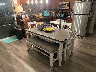 Dining Table Set NEW