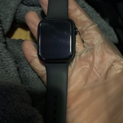 Apple Series 8 45mm Apple Watch