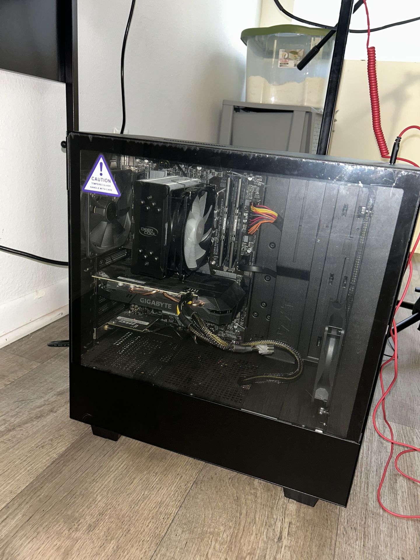 Gigabyte PC with Monitor And Keyboard