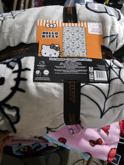 Hello Kitty Blanket