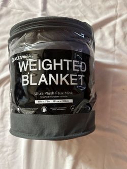 Black weighted blanket