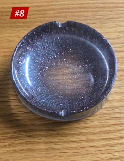 Round Resin Ashtray with Glitter Finish
