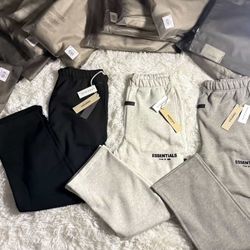 Essential sweats with pacsun tags