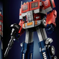LEGO Icons Optimus Prime 10302 Transformers Figure, Collectible 2-in-1 Robot and Truck 