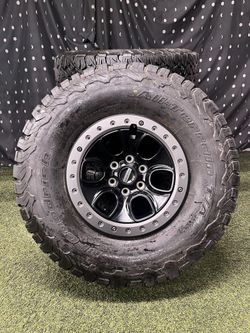 Ford F-150 Raptor Beadlock 6 Lug 17 Inch OEM Wheels