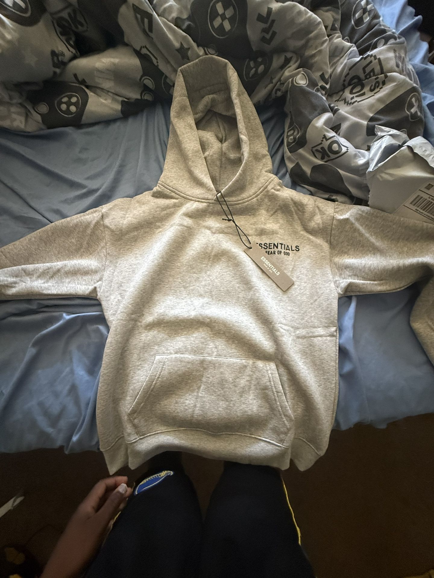 Essentials Hoodie (80$)