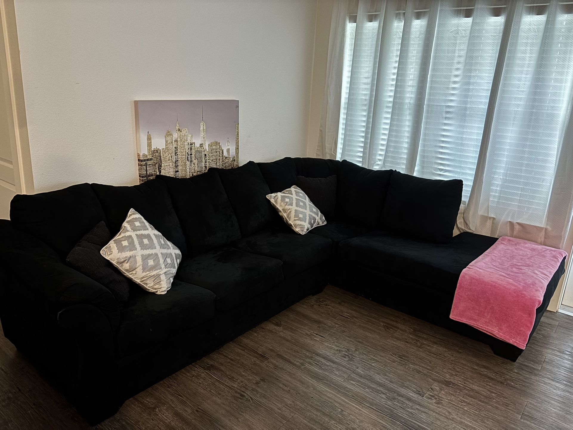 Couch/sectional Sofa (PICKUP ONLY )