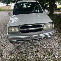 2002 Chevrolet Tracker