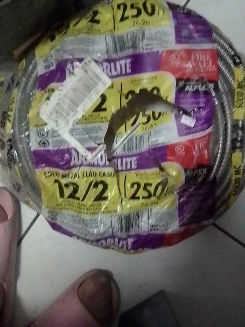 12/2  250 Feet  Solid Metal Clad Cable Wire 