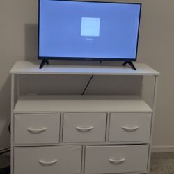 📺 TV Stand / Dresser Combo