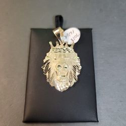 14k Pendant (Price Is Firm)