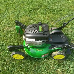 John Deere S/P 3spd Lawn Mower