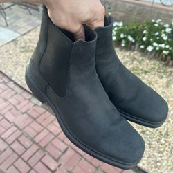 ECCO Black Leather Chelsea Boots – Size 10