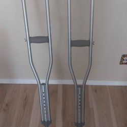 Crutches 