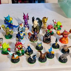 Skylander Figures