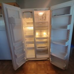 Big Heavy Duty Refrigerator 