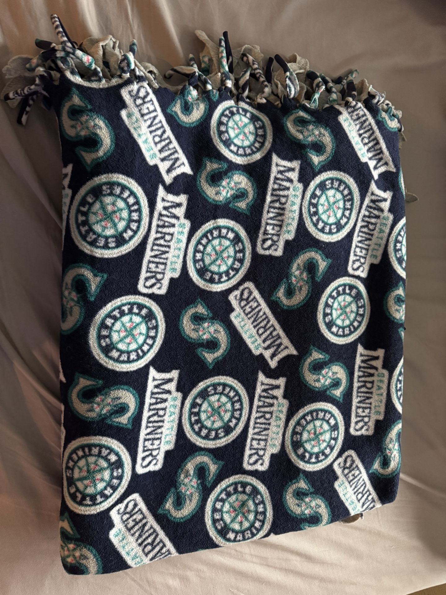 Homemade fleece Mariners No See Blanket