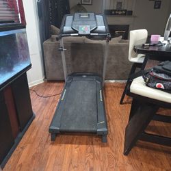 Gold Gym Air Stride Plus Treadmill 