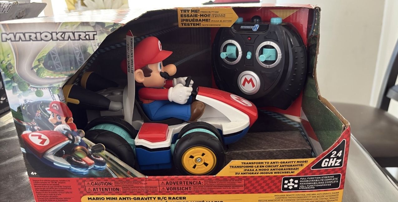 Mario Kart Anti Gravity R/C Racer