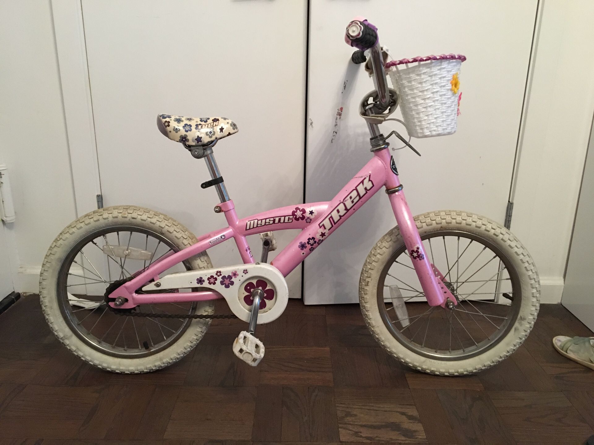 Girl’s bike