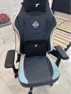 Gaming chair