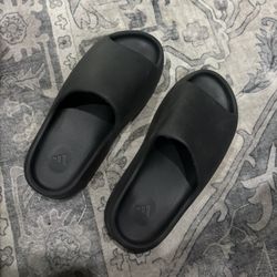 Addidas Yeezy Slides