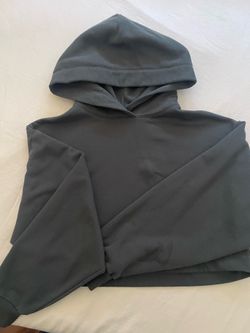 Alo Cropped Dark Grey Sweater