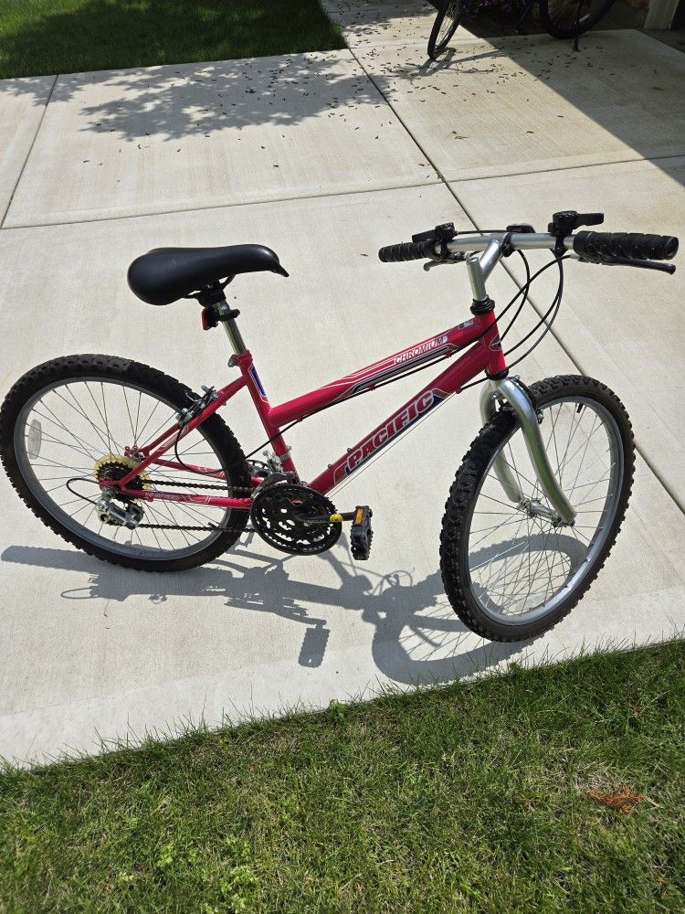 24" Girls Pacific Mountain Bike
