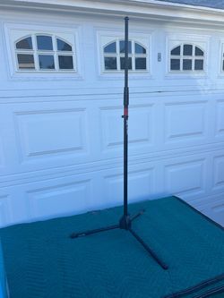 Mic stand