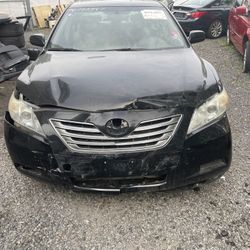 2009 Toyota Camry Hybrid For Parting Out 