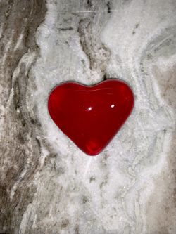 Beautiful Vibrant Red Art glass Heart Shaped Paperweight