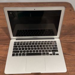 MacBook Air (13”, 2017) – Great Condition – $225 OBO